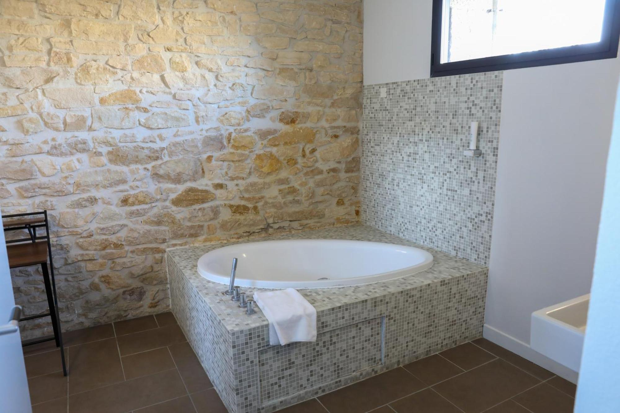 Sequoias Golf & Ressort Hotel Ruy-Montceau Екстериор снимка
