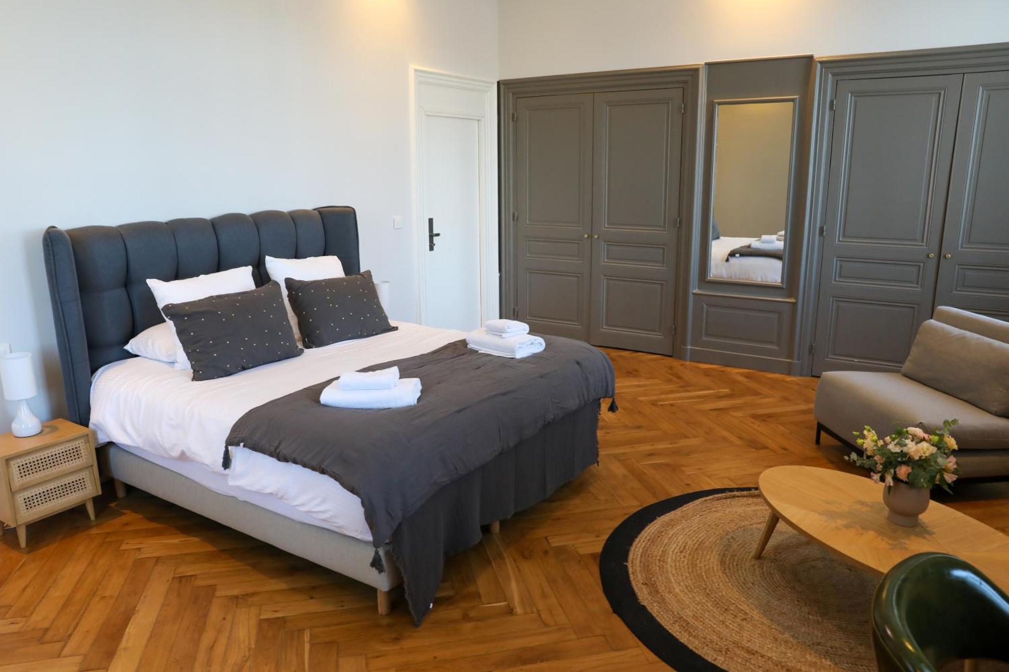Sequoias Golf & Ressort Hotel Ruy-Montceau Екстериор снимка