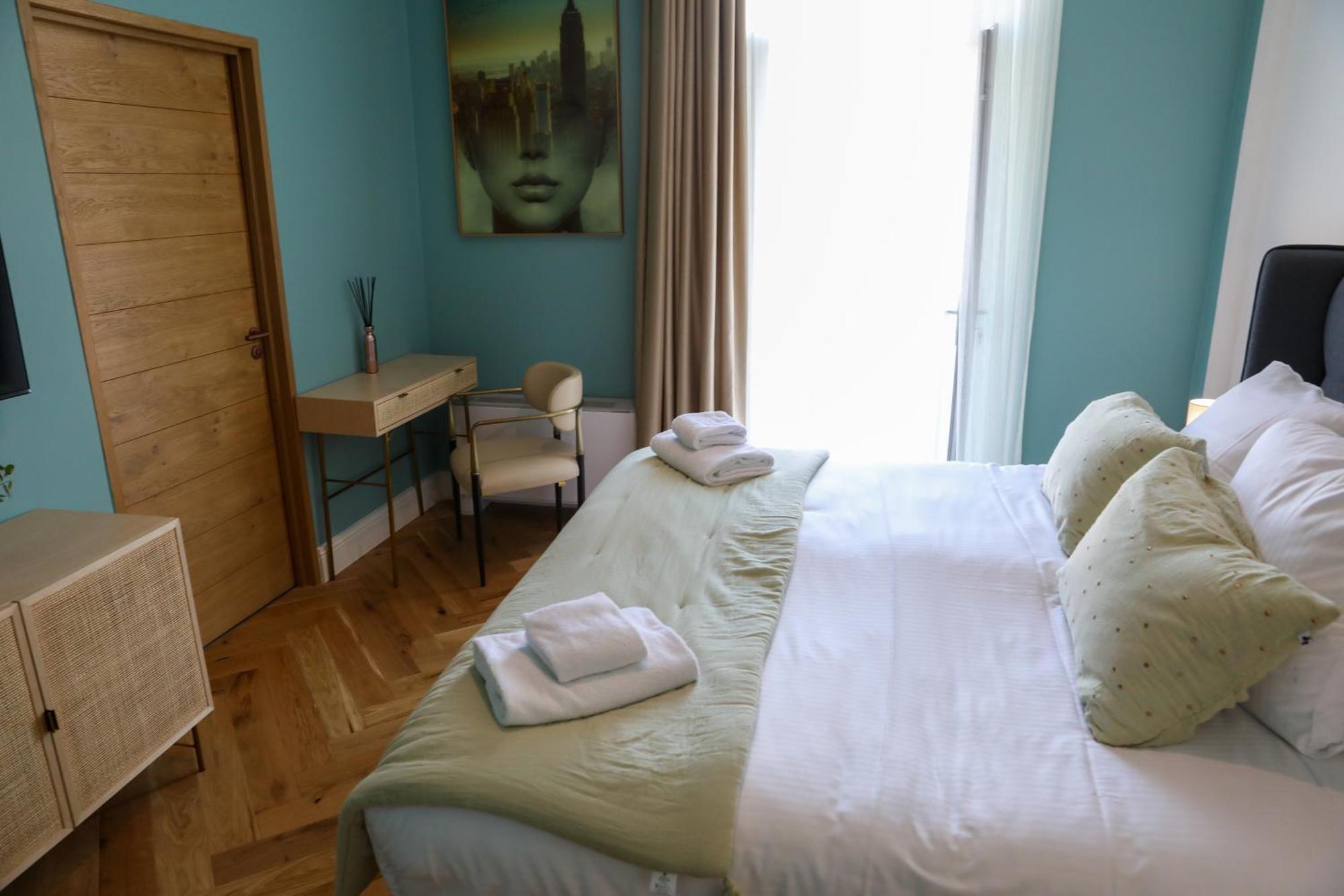 Sequoias Golf & Ressort Hotel Ruy-Montceau Екстериор снимка
