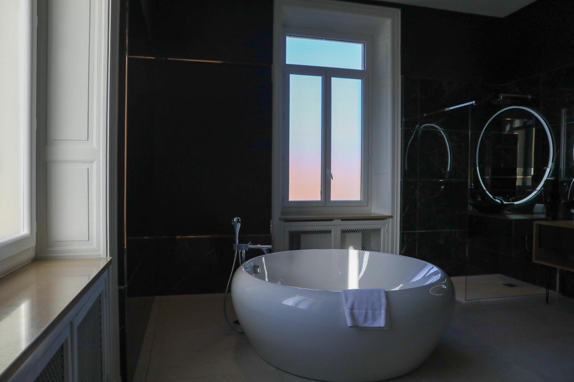 Sequoias Golf & Ressort Hotel Ruy-Montceau Екстериор снимка