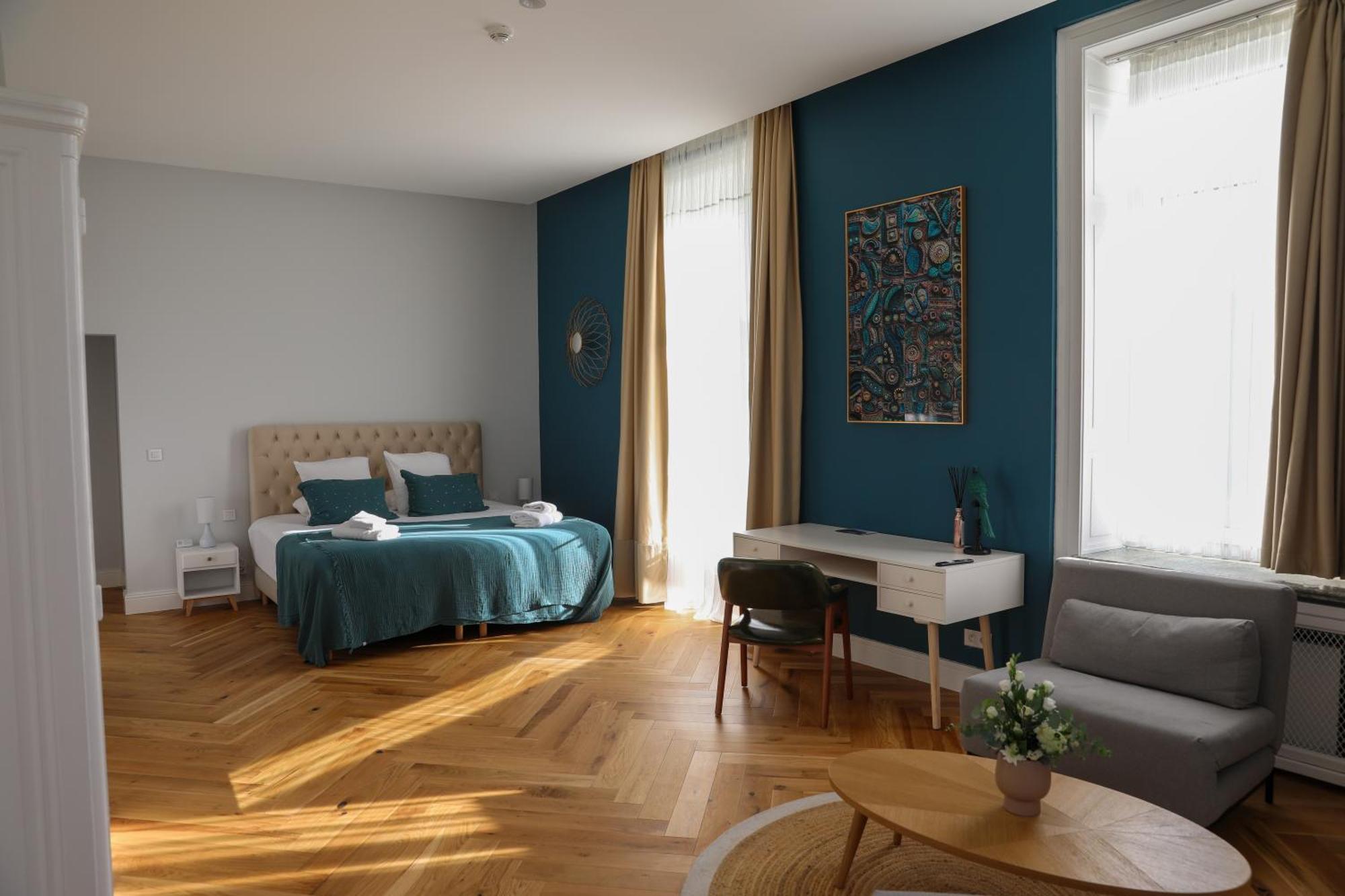 Sequoias Golf & Ressort Hotel Ruy-Montceau Екстериор снимка
